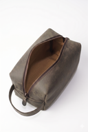 Leatheo Royal Leather Dopp Kit — Vintage Brown